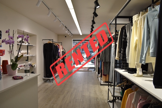 Store for rent in Pjeter Bogdani street in Tirana.&nbsp;
The environment it is positioned on the gr